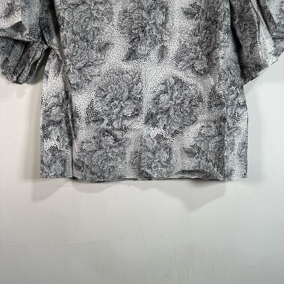 Senlis Floral Short Sleeve Round Neck Blouse, Women's Size M - Black/White - Picture 4 of 10
